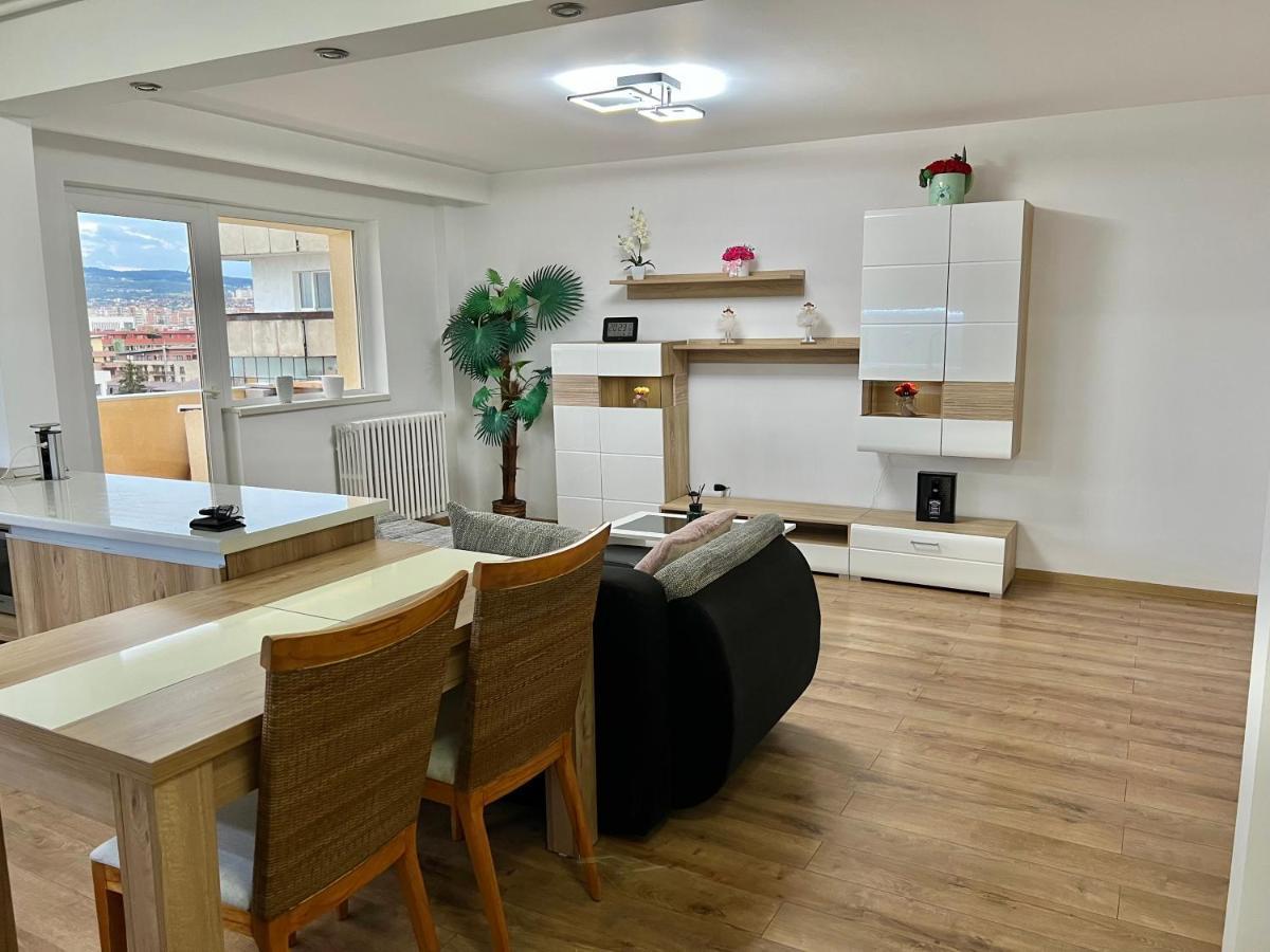 Aparthotel Aurel Vlaicu City Center 클루지나포카 외부 사진